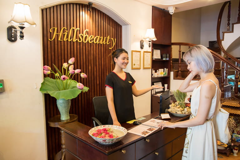 spa trị mụn đầu đen tốt