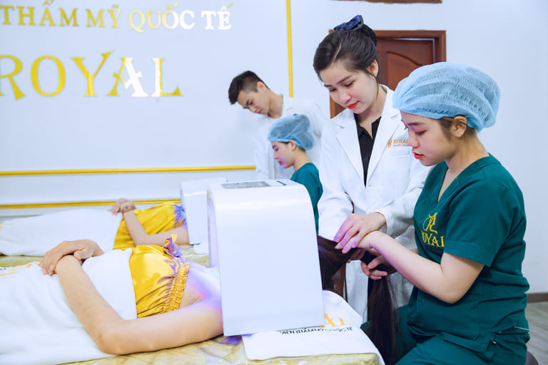 spa trị mụn quận 12 an toàn