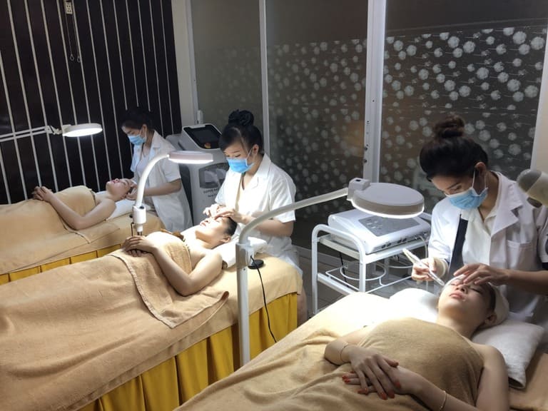 spa trị mụn quận 7 uy tín chất lượng