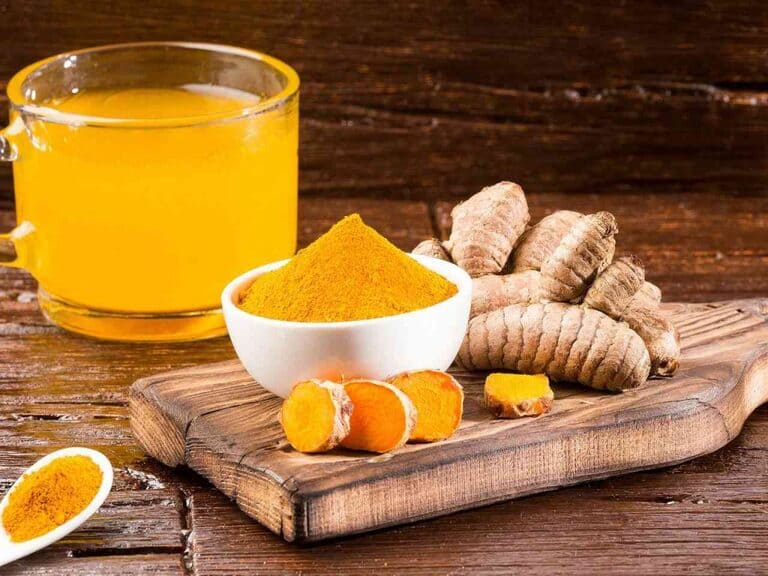 cách trị mụn bằng nghệ tươi an toàn