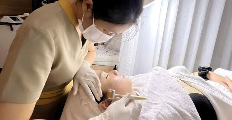 nặn mụn quận 2