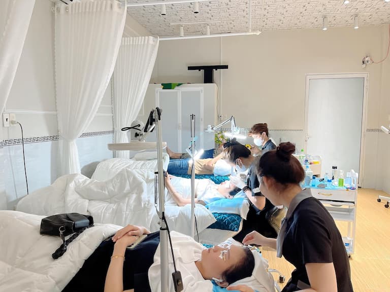 spa nặn mụn quận 8 uy tín, sang trọng