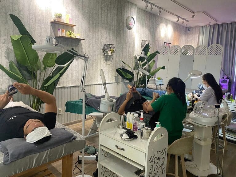 nặn mụn uy tín quận 8