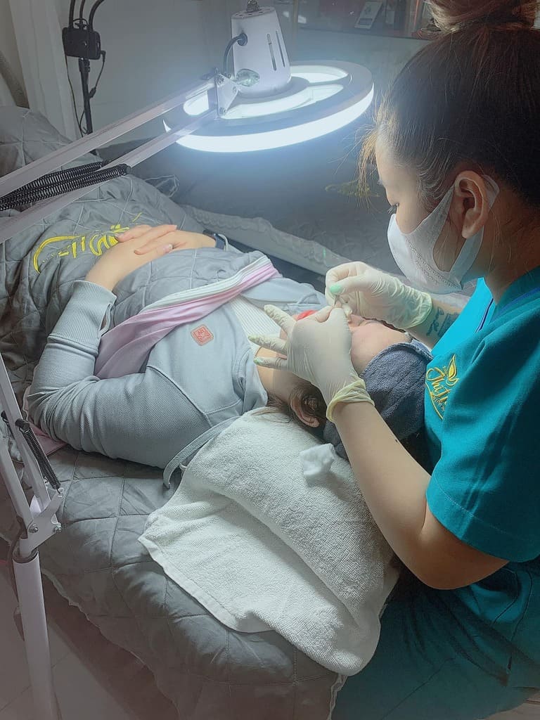 spa trị mụn tại quận 8 uy tín