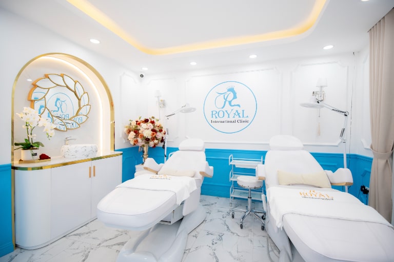 Spa trị mụn ẩn số một