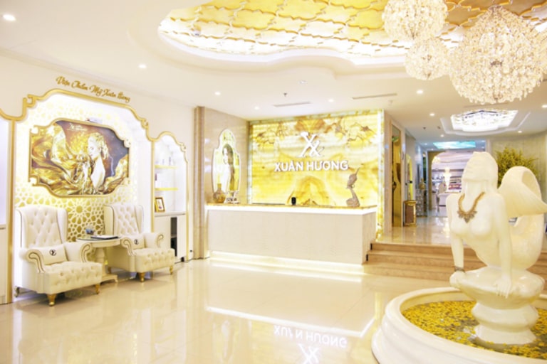 Những spa trị mụn ẩn uy tín